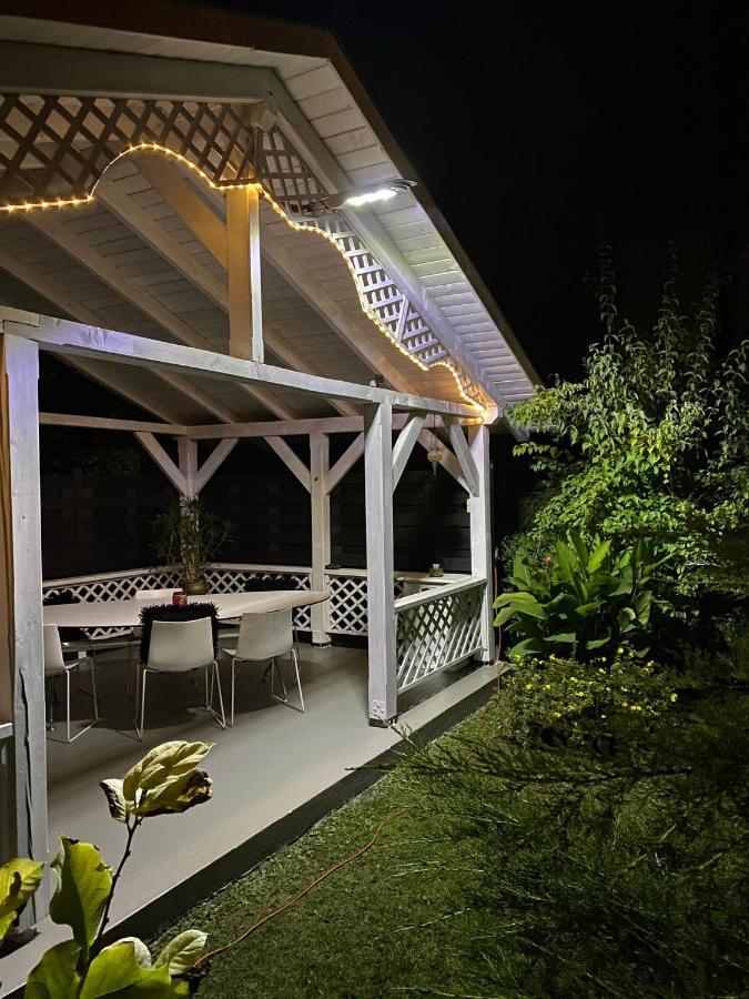 Tavirózsa Apartamento Balatonfůzfő Exterior foto