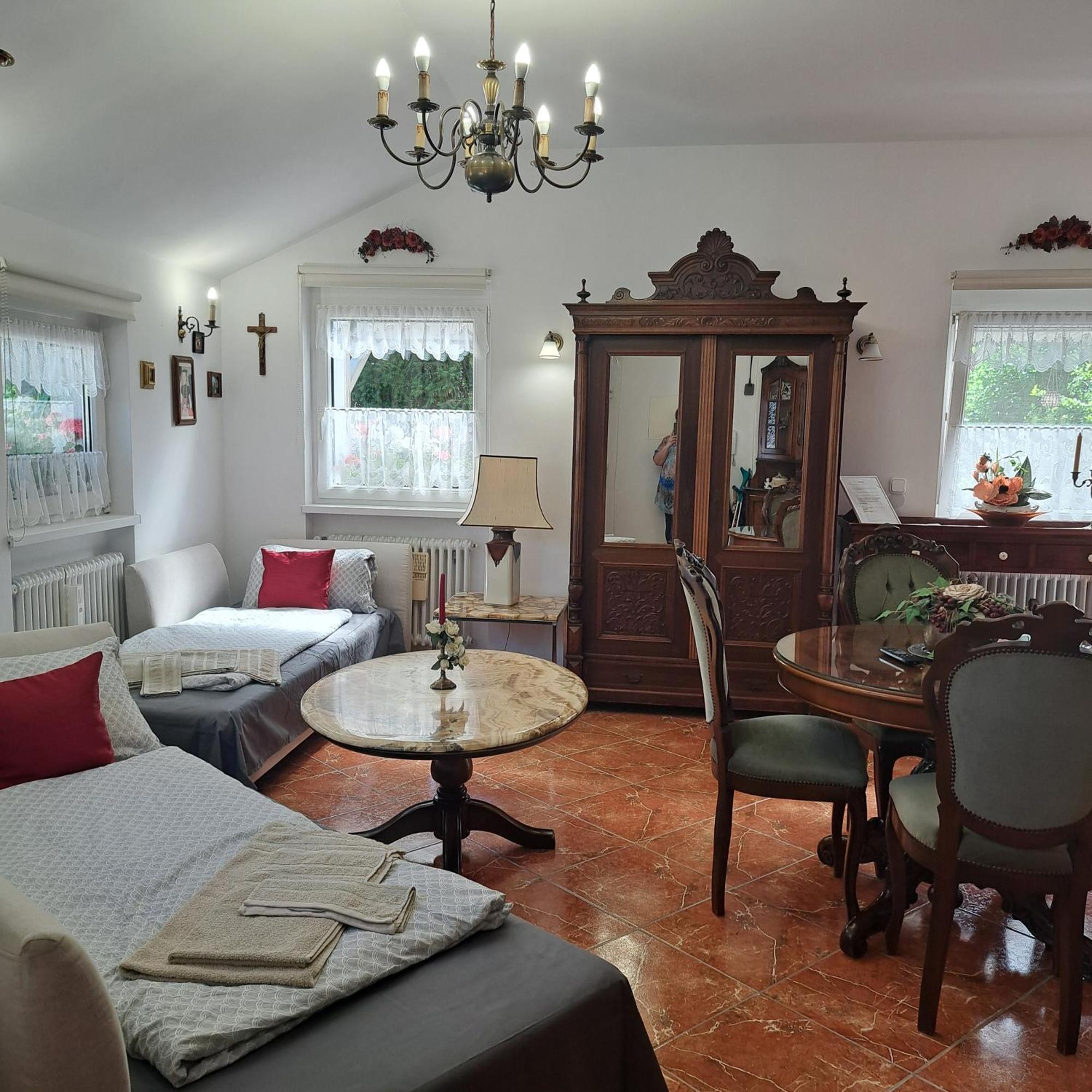 Tavirózsa Apartamento Balatonfůzfő Exterior foto