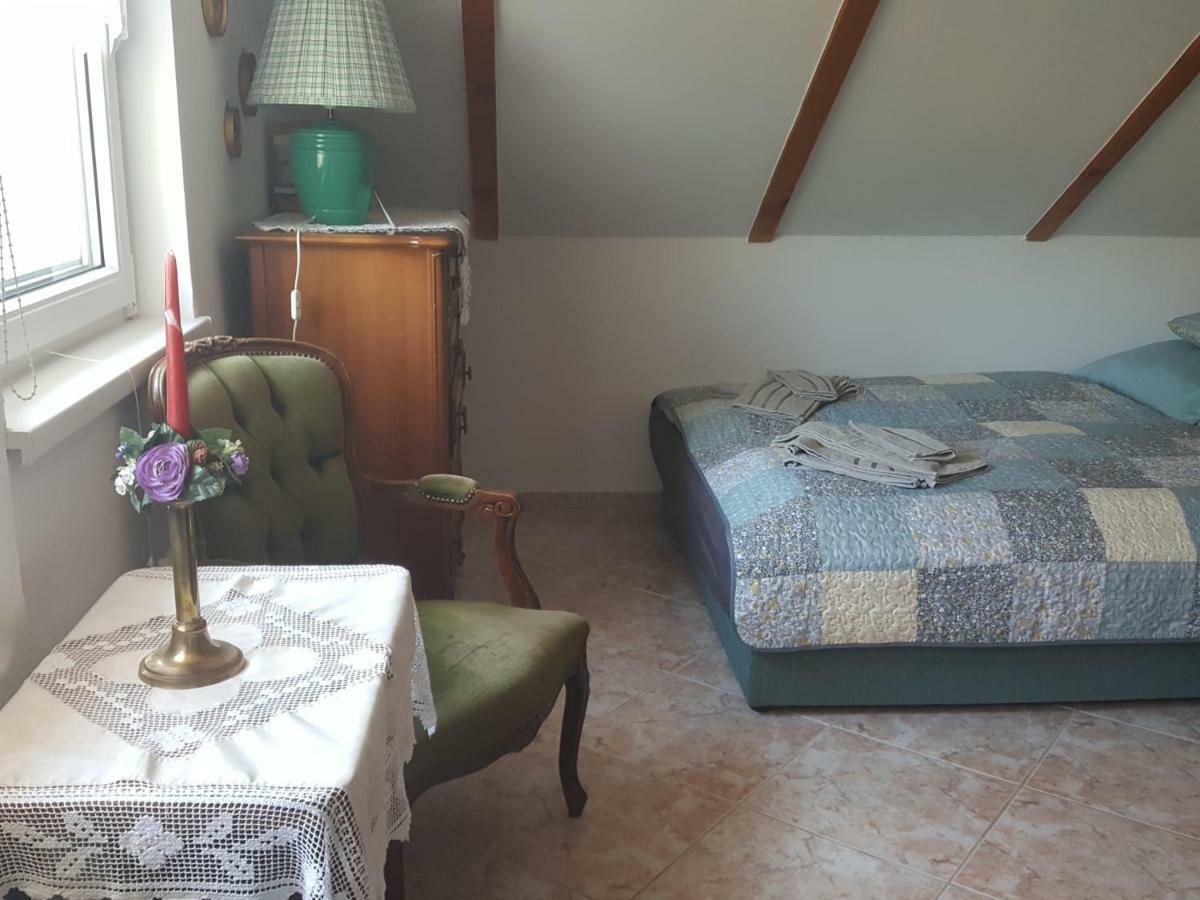 Tavirózsa Apartamento Balatonfůzfő Exterior foto